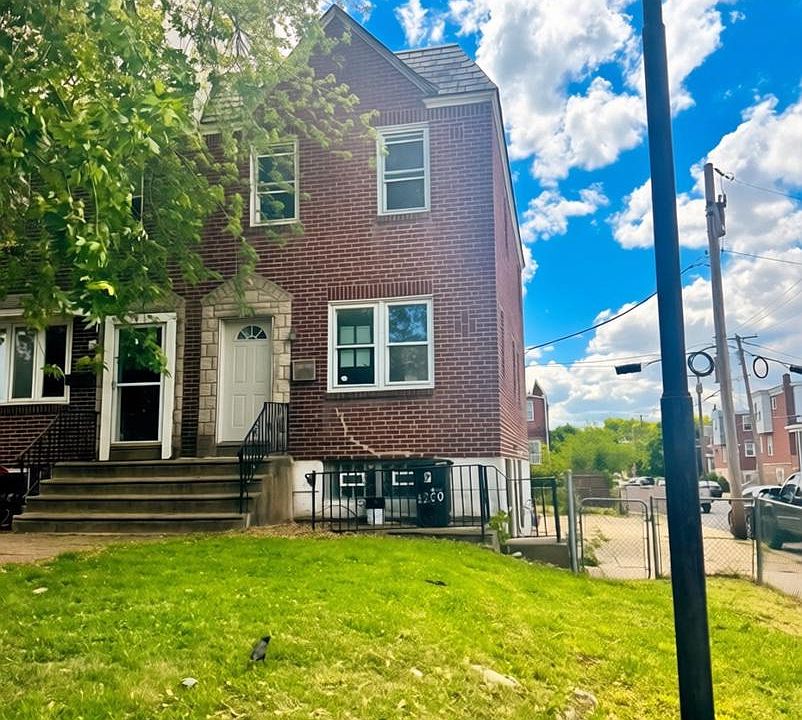 1st image of 4200 Magee Ave
