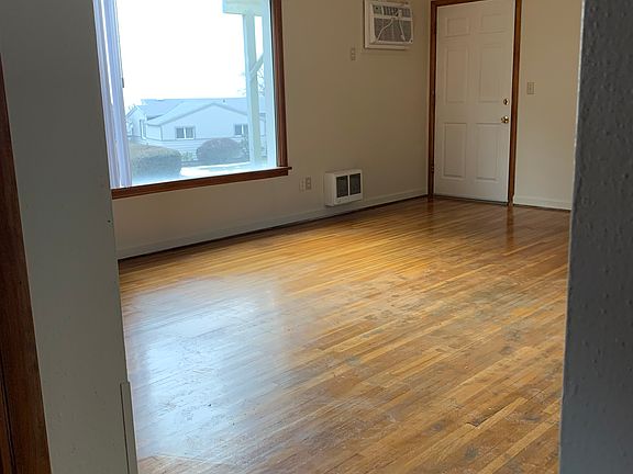 3rd image of 120 E Euclid Ave #4