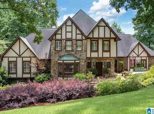 2695 Watkins Glen Dr, Birmingham, AL 35216