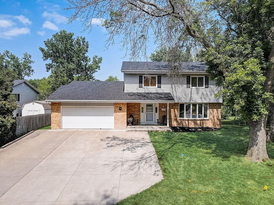 1st image of 775 Clearbrook Ln