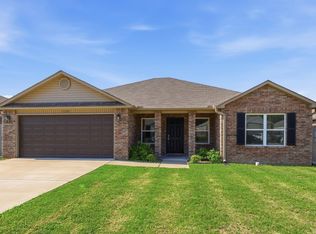 1155 Gallery Dr, Conway, AR 72032