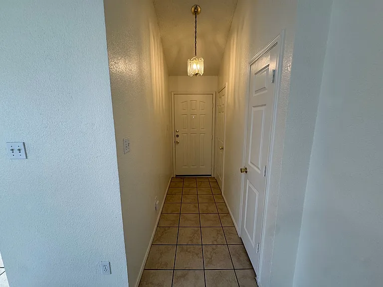 8045 Cannonwood Dr — Photo 11