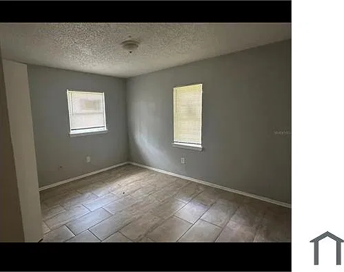 2 bed, 1352 sqft, $1,900 — Photo 4