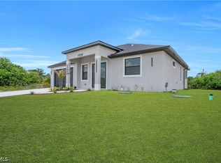 7039 Berwick Cir, Labelle, FL 33935