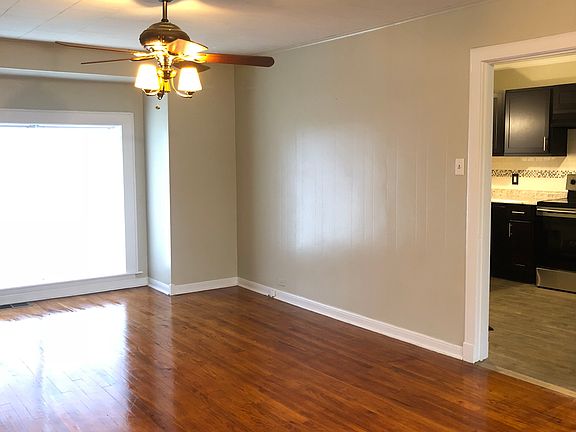 5th image of 705 E Park Ave