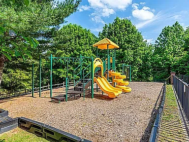 609 Magnolia Ln — Photo 5