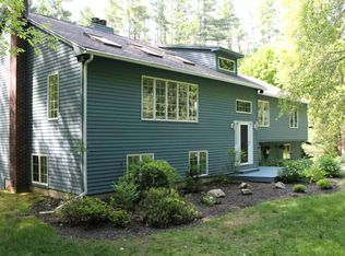 4 Deer Trl, Great Barrington, MA 01230