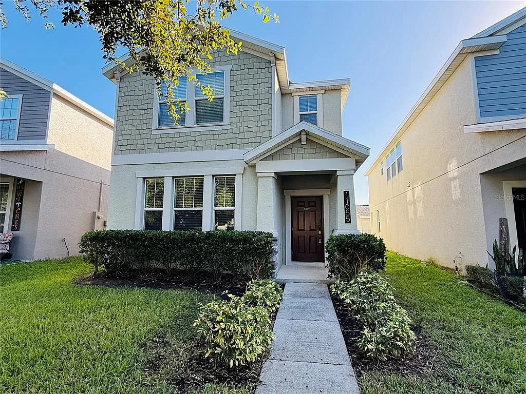 4 bed, 3.5 bath, 2475 sqft, $3,050 — Photo 3