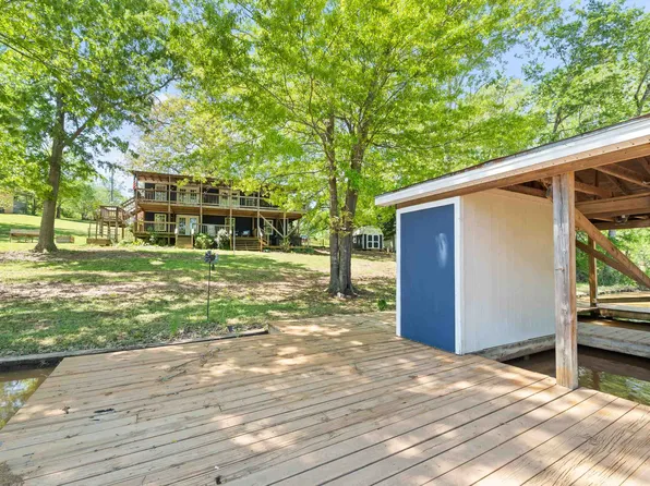 111 Southlake Dr, Eatonton, GA 31024