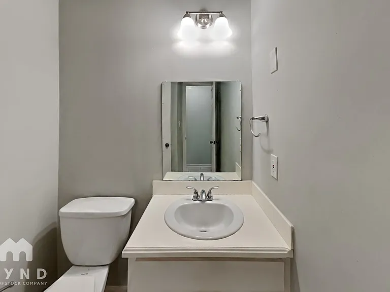 9062 Homewood Dr — Photo 16
