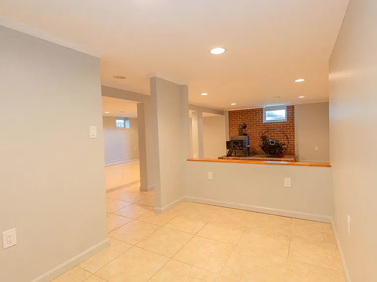 3093 Old Leetown Pike — Photo 32
