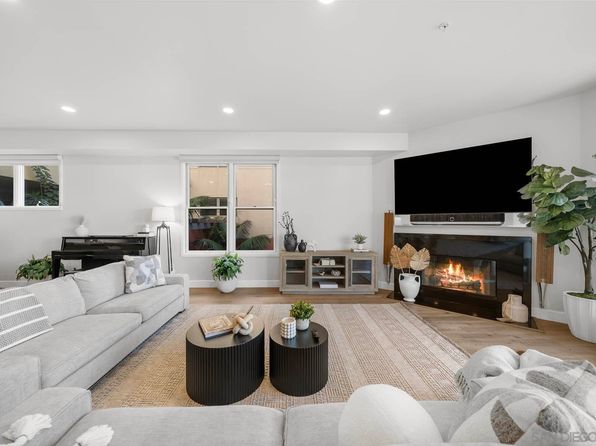 141 Orange Ave UNIT 202, Coronado, CA 92118