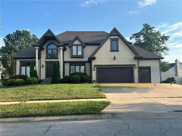 4549 W 141st Ter, Overland Park, KS 66225
