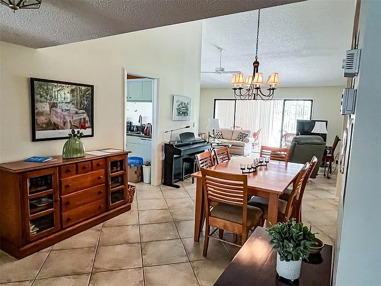 690 Bird Bay Cir #28 — Photo 5