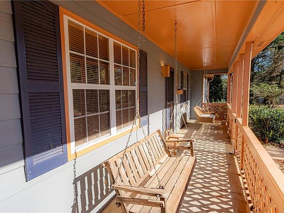 4th image of 5056 Salem Rd