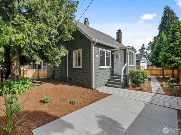 11556 17th Avenue NE, Seattle, WA 98125