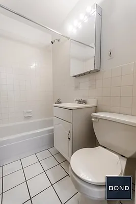 Rented by Bond New York | media 5