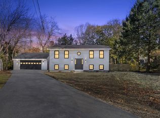 21 Hilltop Cir, Yarmouth, ME 04096