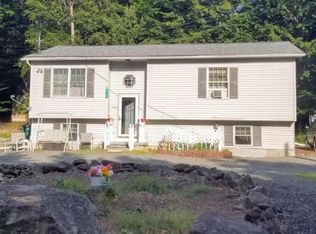 6210 Park Pl, Tobyhanna, PA