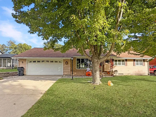 219 E Hollett St, Tracy, MN 56175