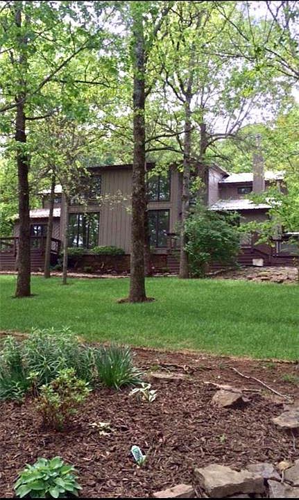 1st image of 670 N. Cliffside Dr