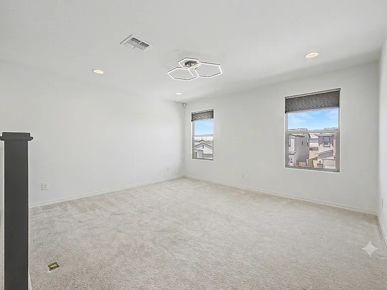 5737 W Getty Dr — Photo 30