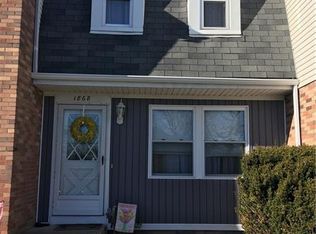 1868 Kirkby Dr, South Park, PA 15129