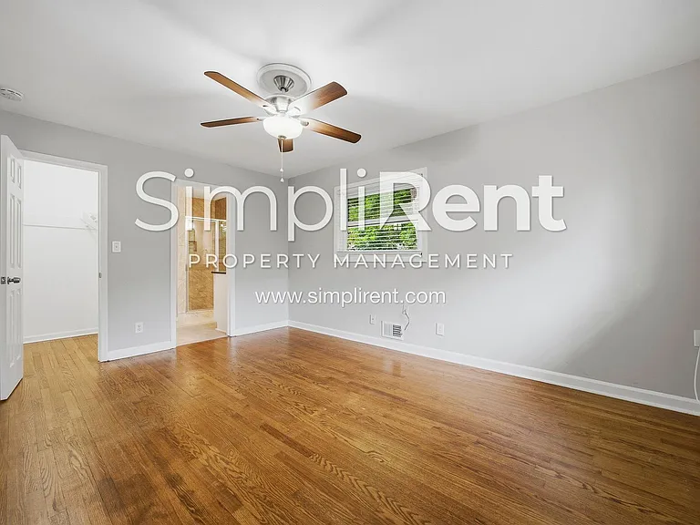 2447 Whites Mill Ln — Photo 22