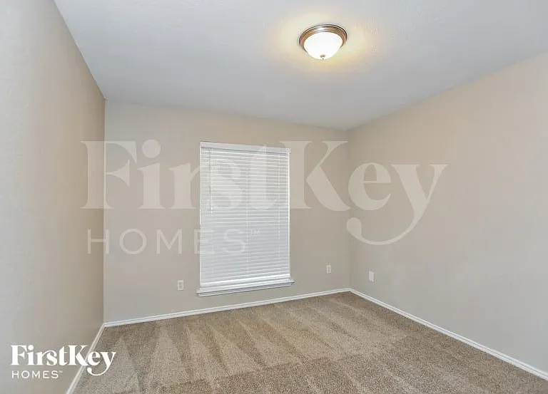 1519 Cedarcrest Cir — Photo 11