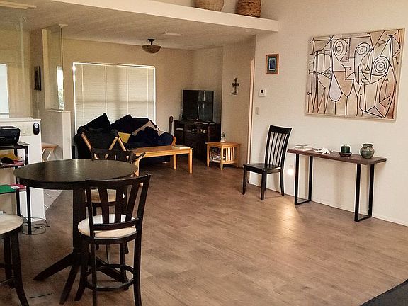 4th image of 133 Oak Knolls Cir
