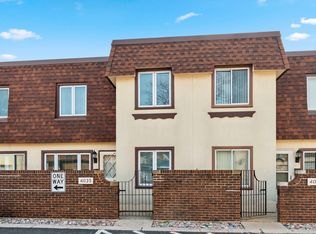 4035 Trafalgar Ln, Oak Lawn, IL 60453