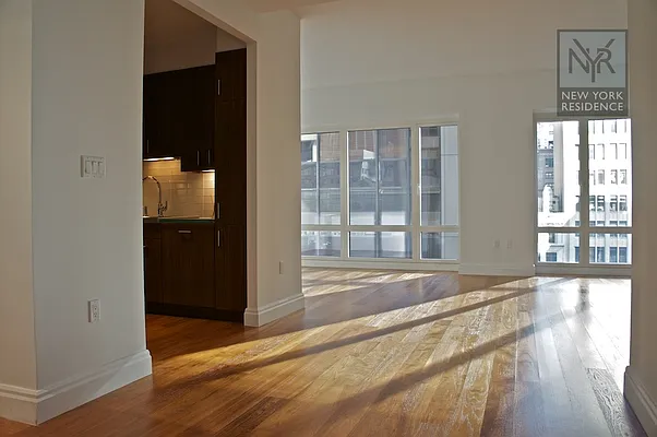 Sold by New York Residence | media 21