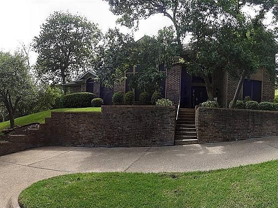 1st image of 12005 Woodbriar Cir