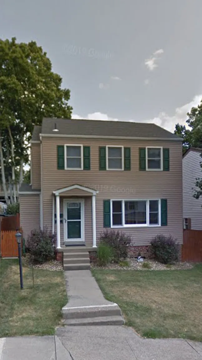 222 Harrison Ave photo 1