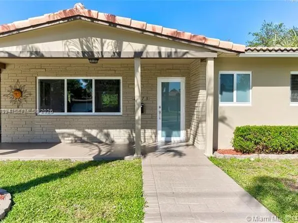 2675 NE 8th St, Pompano Beach, FL 33062