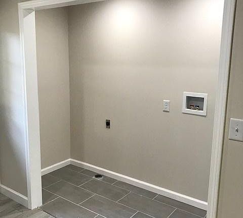 4th image of 4320 Lonas Dr
