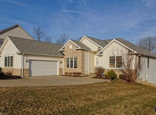 6965 Richmond Rd, Solon, OH 44139