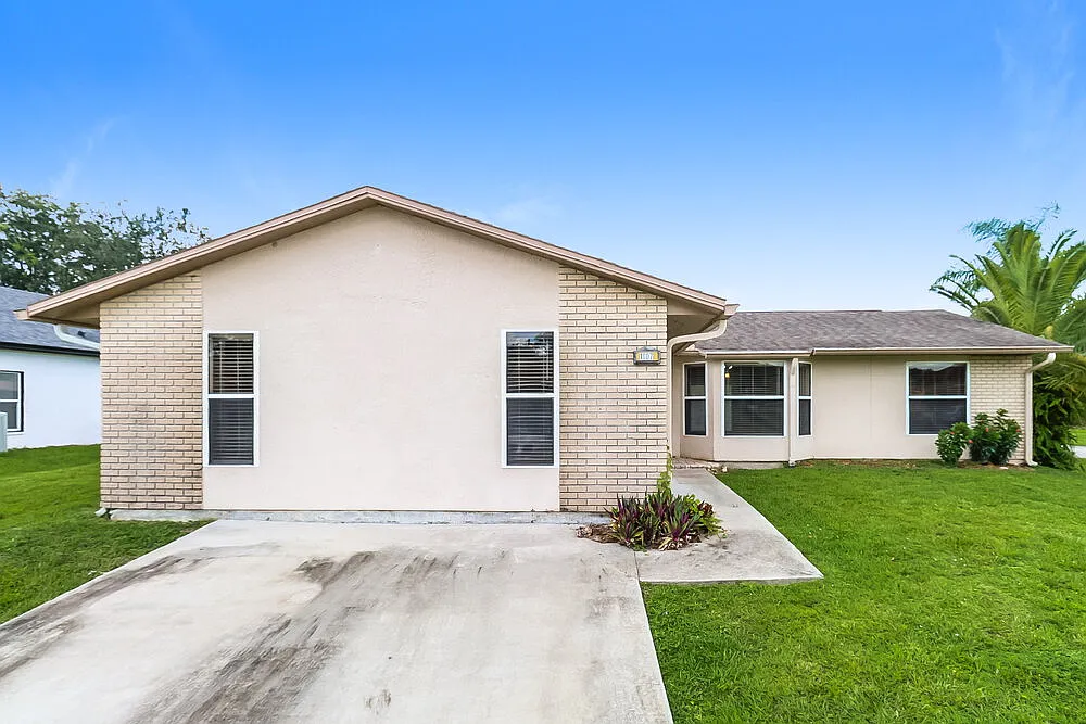 4 bed, 2.0 bath, 1686 sqft, $1,710 — Photo 1