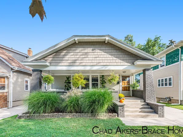 1039 Vernon St NE, Grand Rapids, MI 49503