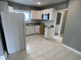 48 Woodlawn St FLOOR 2, Lynn, MA 01904