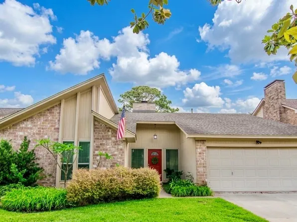 3119 Shawnee Dr, Sugar Land, TX 77479