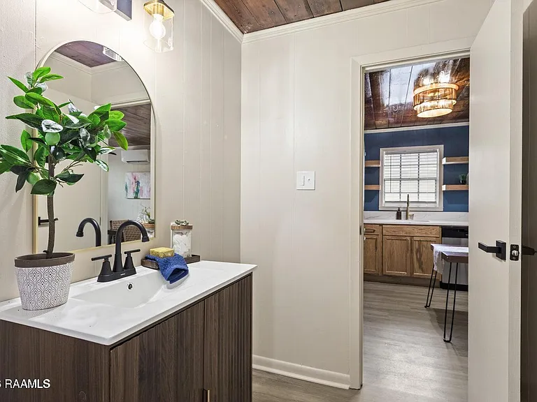 328 Theodora Blvd #1/2 — Photo 10