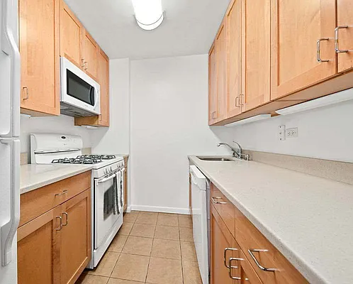 Rented by Realty Group International | media 24