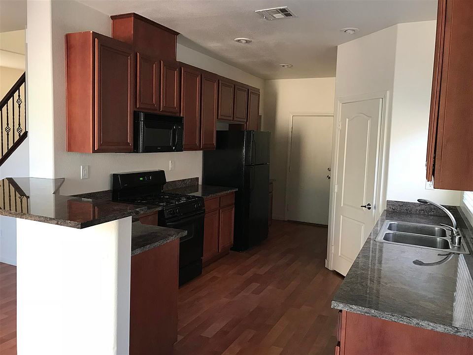 1st image of 11611 Vesuvio Ct