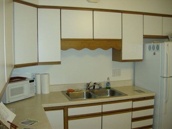 4th image of 1005 S 11th Ave
