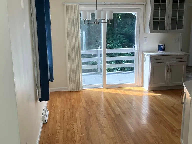 81 Village St — Photo 5