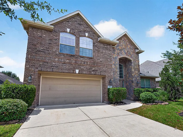 50 Vershire Cir — Photo 2