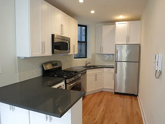 Rented by Bohemia Realty Group | media 9