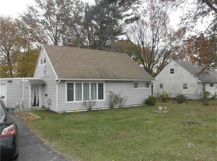 3876 Madison Ave, Bridgeport, CT 06606