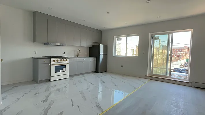 Rented by YouYork Management LLC | media 41